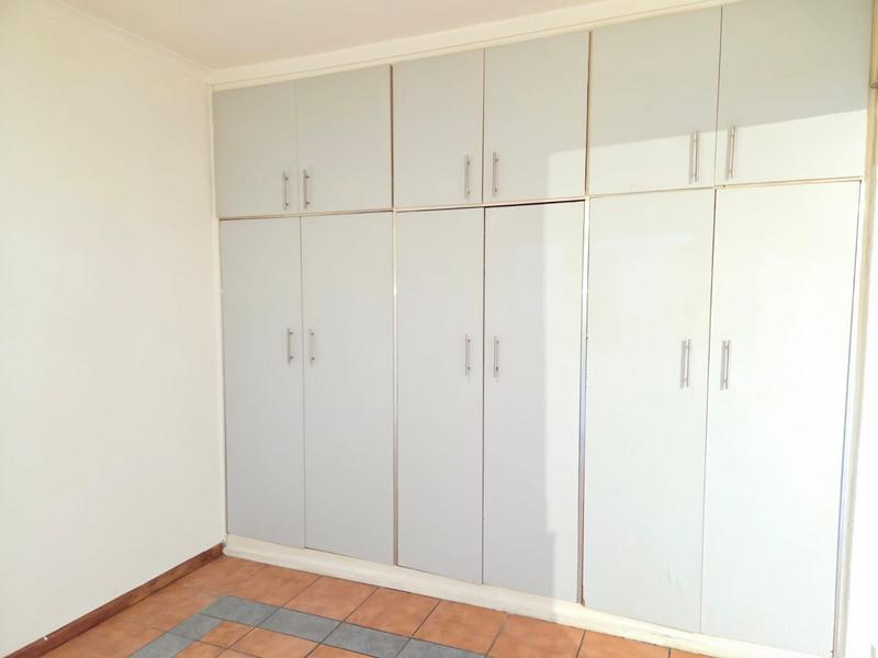 To Let 1 Bedroom Property for Rent in La Rochelle Western Cape